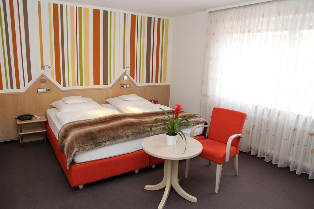 Hotel Vetter ニュルティンゲン 部屋 写真